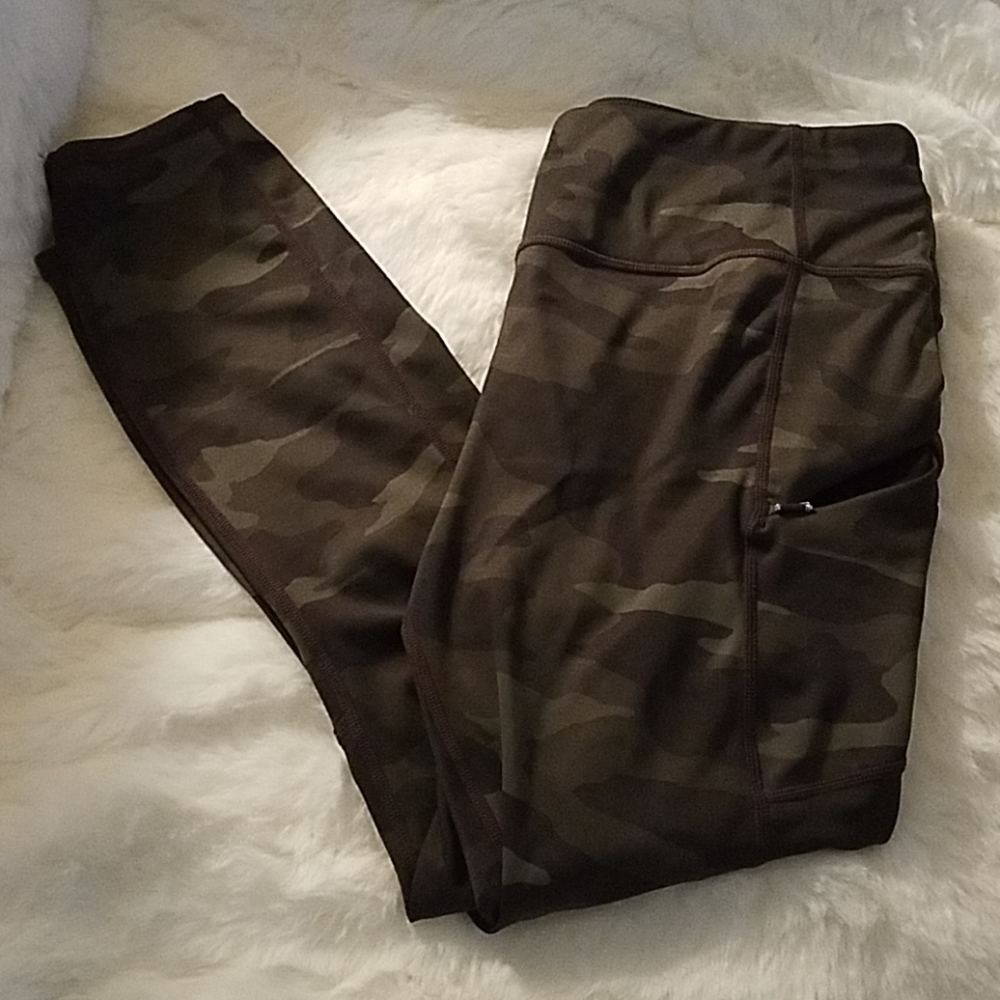 Athleta camo leggings